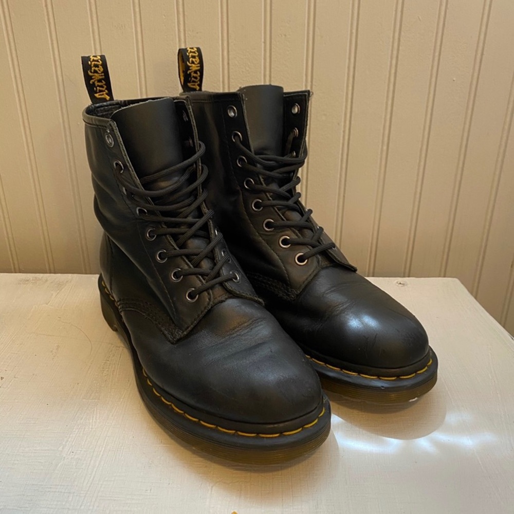 1460 Women’s Pascal Virginia Leather Boots